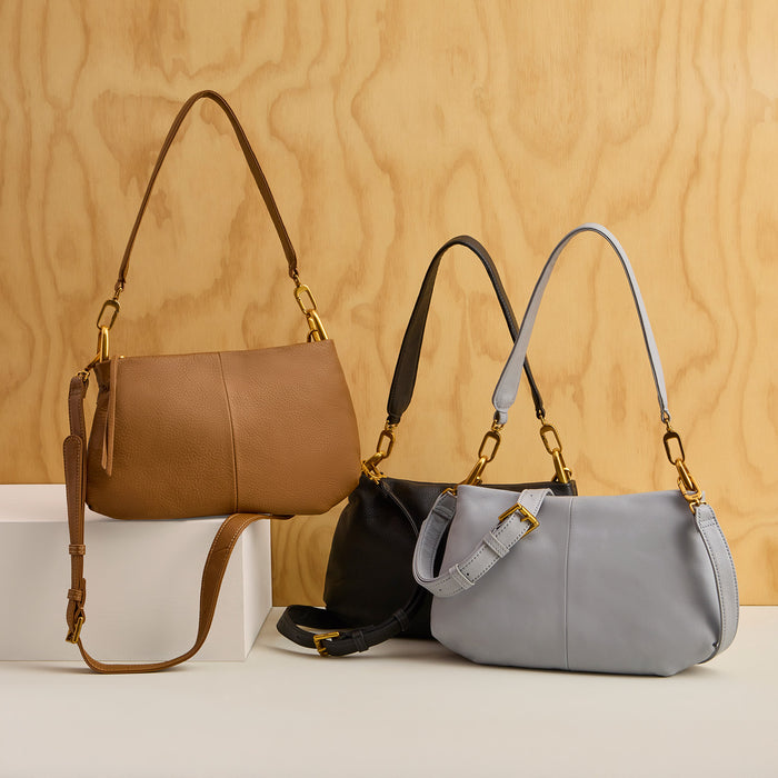 Advance Shoulder Bag in Pebbled Leather - Indigo Cloud