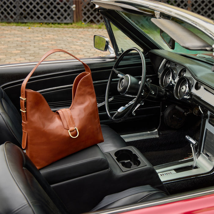 Atlas Hobo Bag In Patina Leather - Pecan Ridge