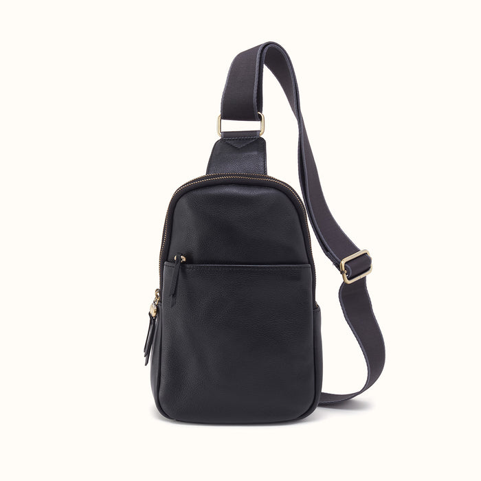 Cass Sling In Pebbled Leather - Black- FOL