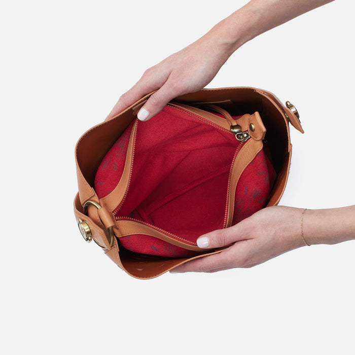 Catalina Hobo In Smooth Leather - Doe