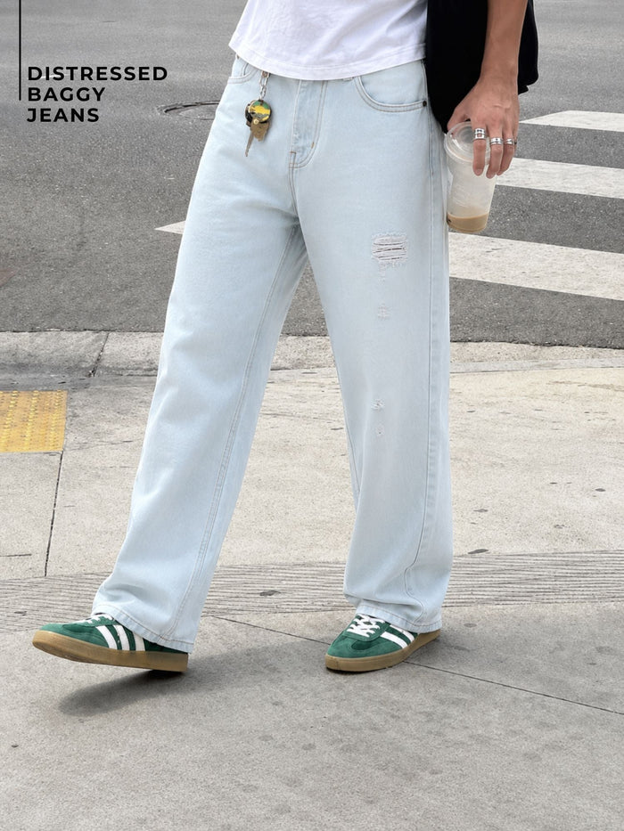 Distressed Baggy Fit Jeans