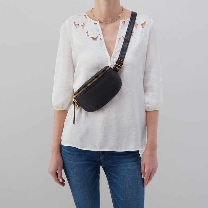 Fern Belt Bag In Pebbled Leather - Taupe