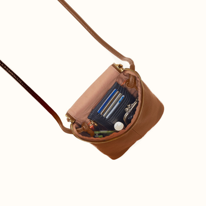 Fern Crossbody in Pebbled Leather - Timber Brown