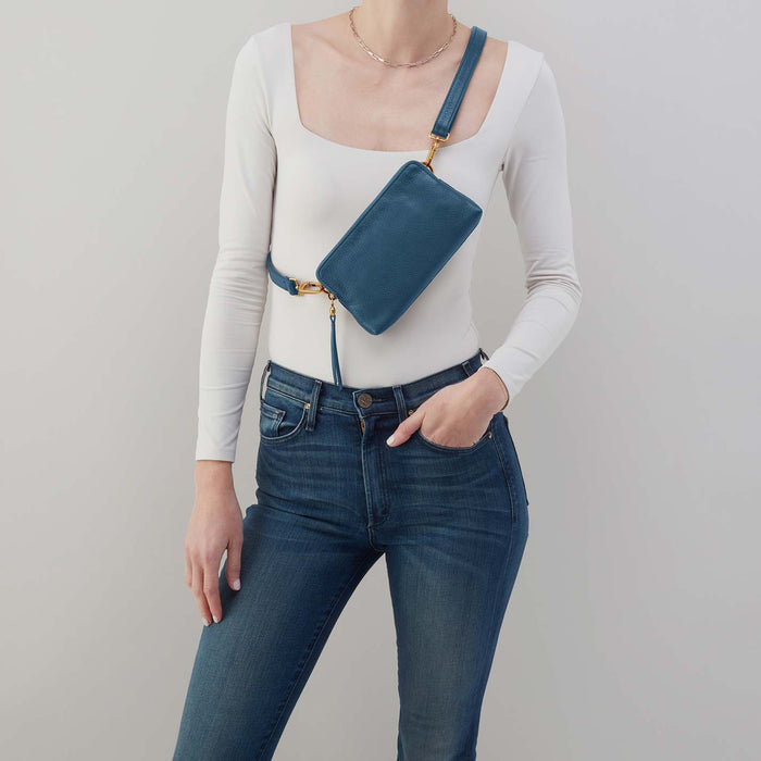 Fern Slim Belt Bag in Pebbled Leather - Peacock Feather