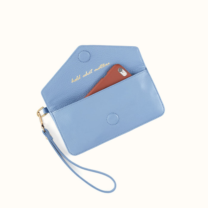 Goldie Wristlet In Pebbled Leather - Seabreeze