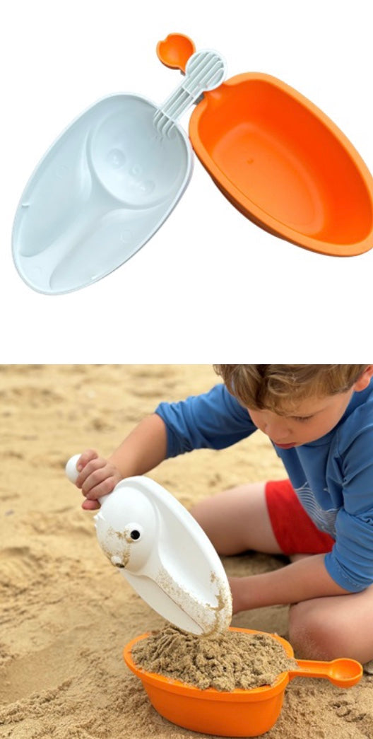 Happy Planet   Pelican Bucket and spade /. Pat Pelican