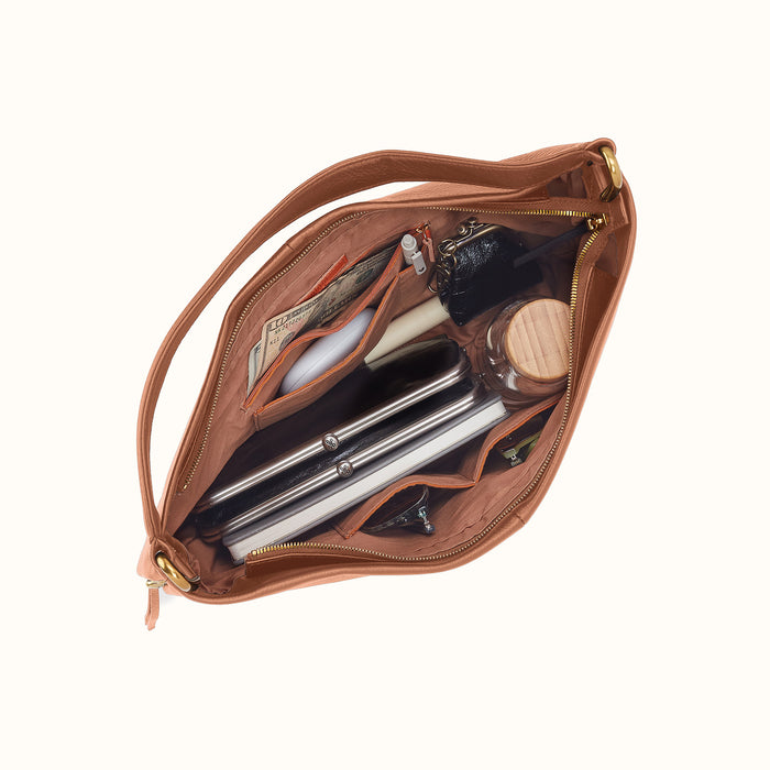 Harley Hobo in Pebbled Leather - Warm Honey
