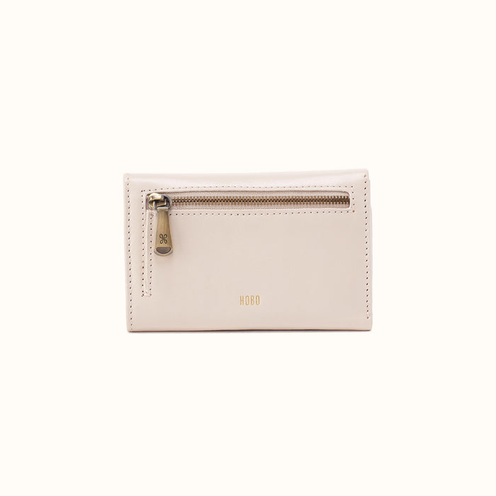 Jill Trifold Wallet In Polished Leather - Pale Flax
