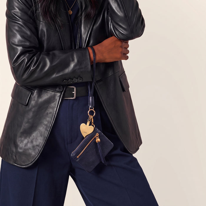 Lasso Phone Wristlet In Pebbled Leather - Ink Navy