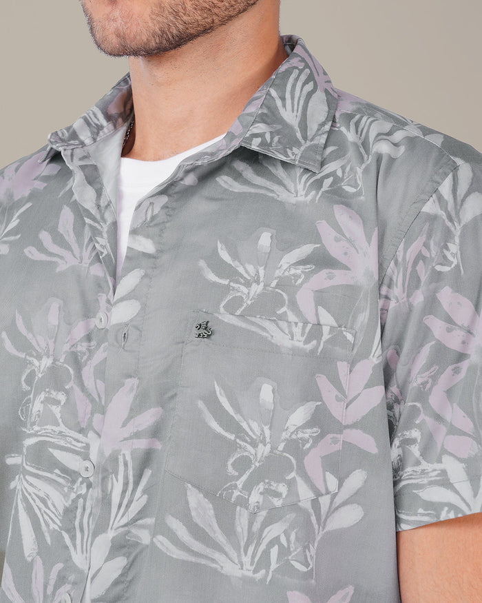 Light Gray Floral Polyester Blend Short Sleeve Shirt