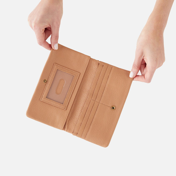 Lumen Continental Wallet in Pebbled Leather - Sandstorm