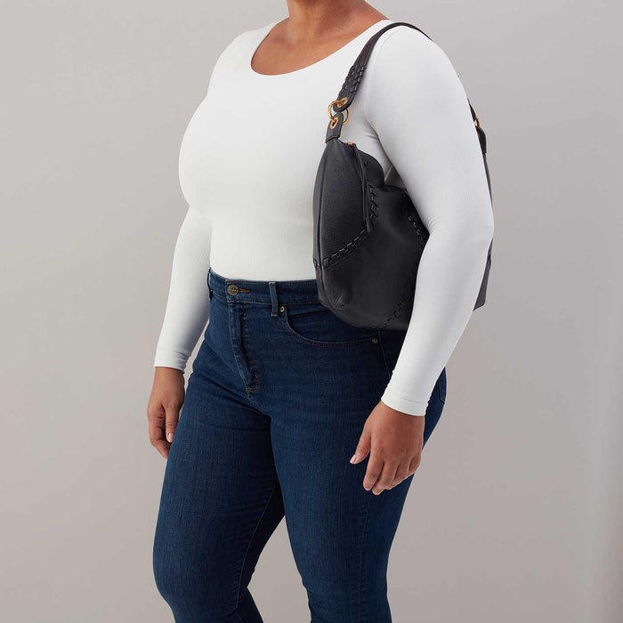 Opal Shoulder in Pebbled Leather - Black