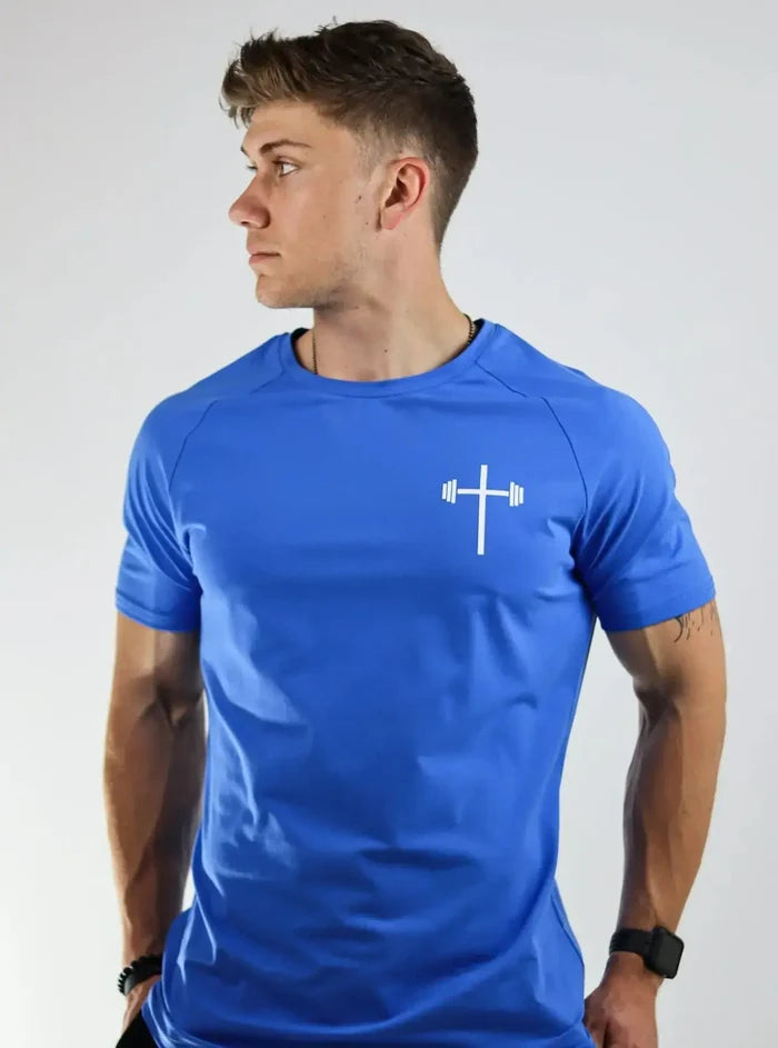 Man wearing a Dark blue t-shirt with a white logo, front view