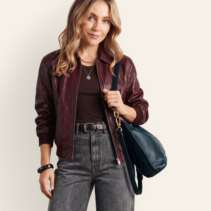 Pier Shoulder Bag In Pebbled Leather - Black