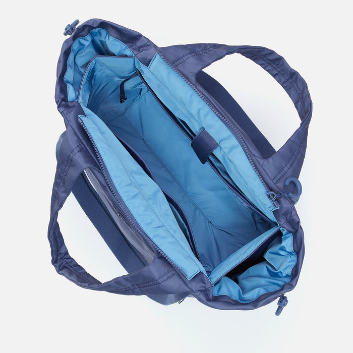 PLACES TO GO Tote in caRefiber recycled nylon - Ocean