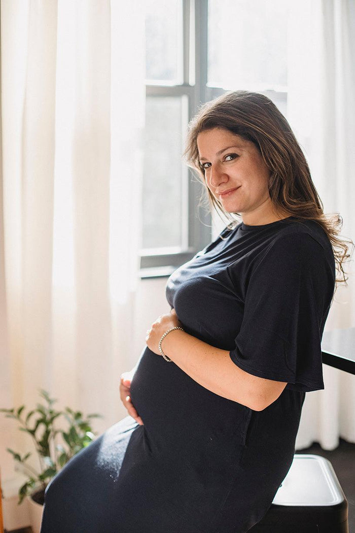 Pregnancy black t-shirt 3-pack bundle - detail view