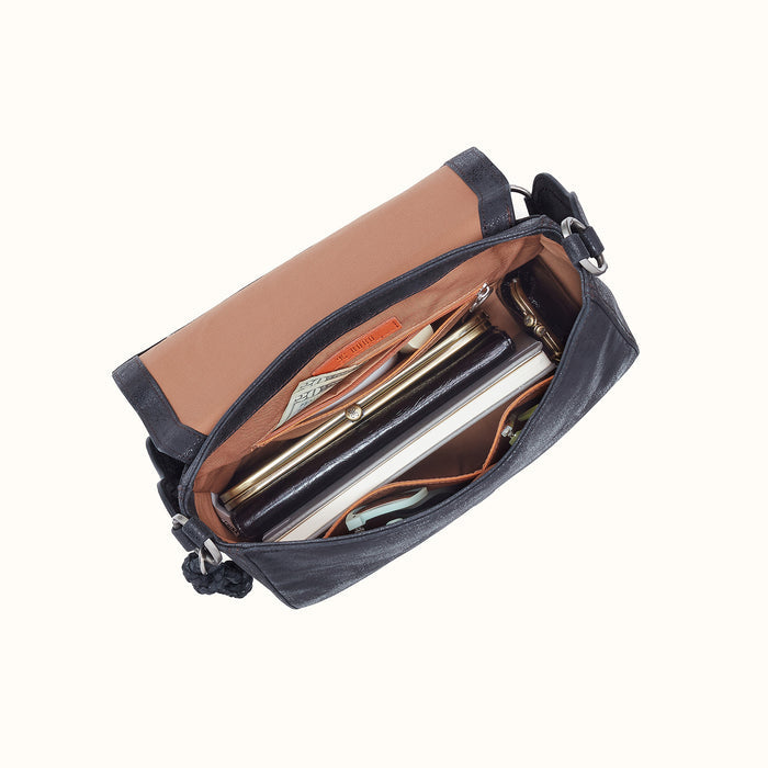 Rogue Shoulder In Buffed Leather - Black