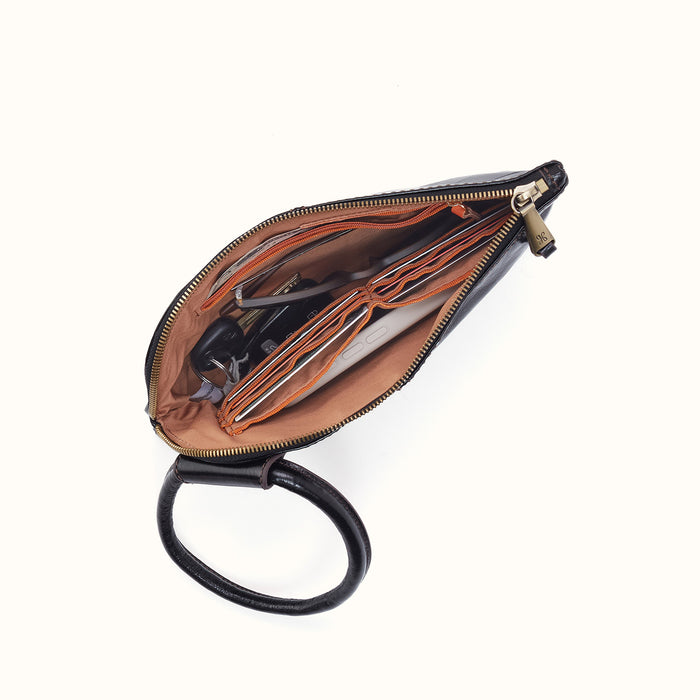Sable Wristlet In Polished Leather - Black