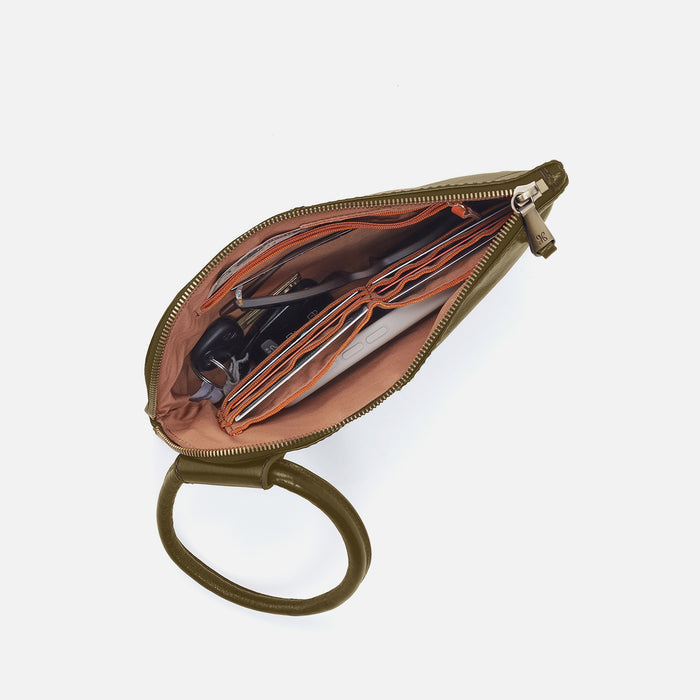 Sable Wristlet In Polished Leather - Olive Veil