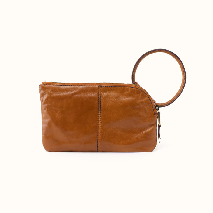 Sable Wristlet In Polished Leather - Truffle