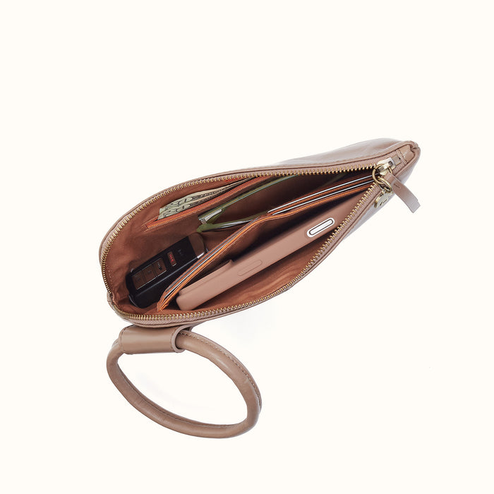 Sable Wristlet In Polished Leather
