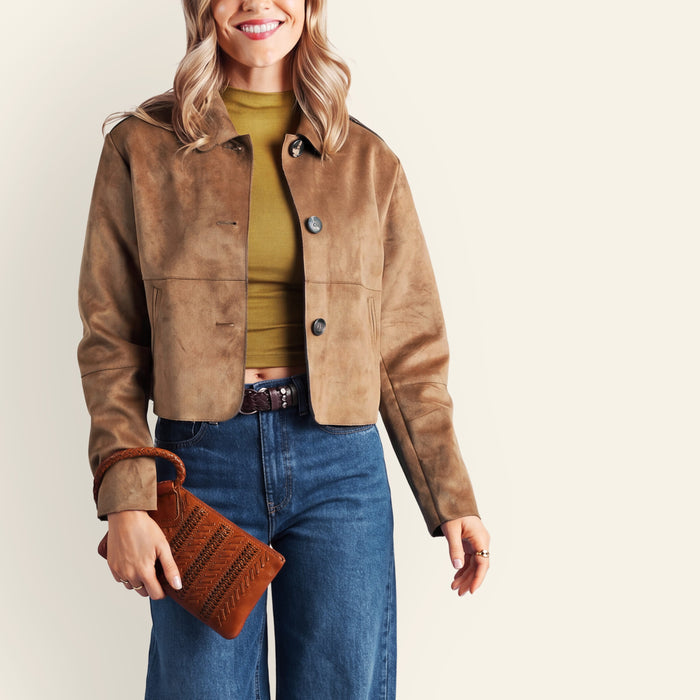 Sable Wristlet In Washed Leather - Kindling Brown
