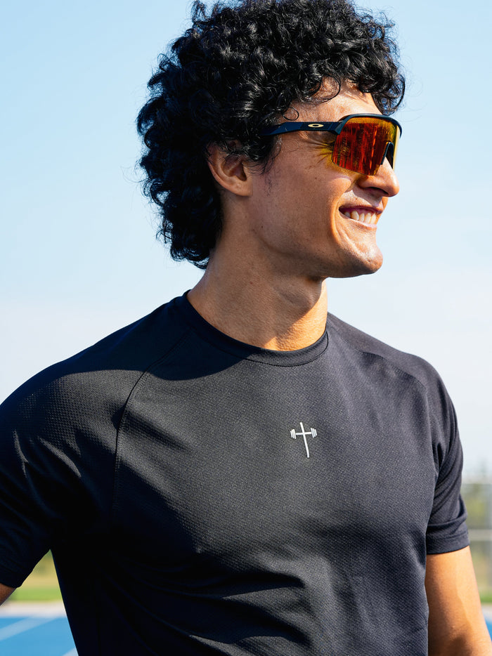 Signature Tee - HolStrength