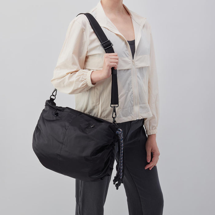 THE BIG DRAW Crossbody in CaRefiber recycled nylon - Jet