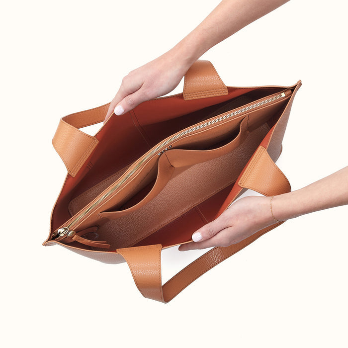 Vida Large Tote In Micro Pebbled Leather - Biscuit